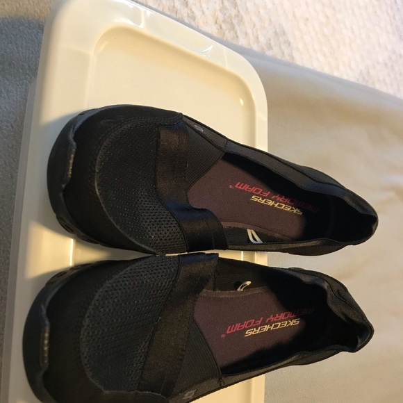 Shoes - Picture 5 of 6